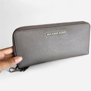 Michael Kors Large Pebbled Leather Continental Wallet